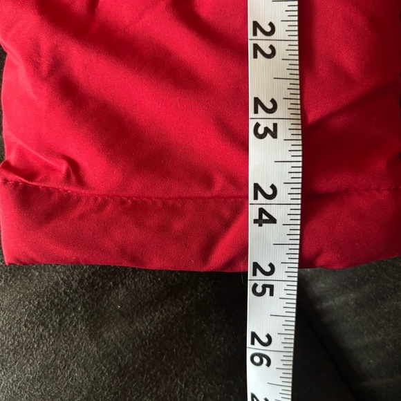 Tommy Hilfiger Women’s Vibrant Red Puffer Jacket - Picture 11 of 15